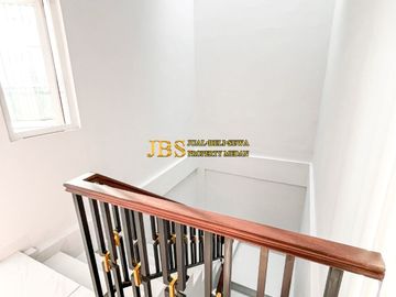Dijual Townhouse Furnished Komplek Regent Estate Jalan Taduan - Pancing