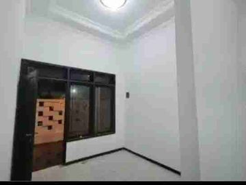 Rumah dijual Lokasi Sangat Strategis di Soekarno Hatta Kota Malang