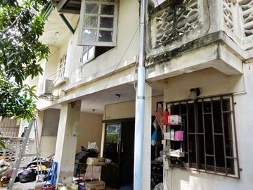 Corner Unit with Extra Space at a Great Price!Twin House for Sale at Baan Pruksa 8 Nakhon Chai Si – 2 Storeys, 36 Sq.wah, Main Road Location