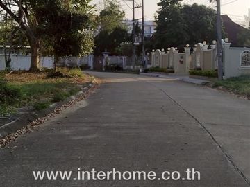 Single-storey detached house, 256.7 sq.w., Chiang Mai Flora Ville Village, near HomePro San Sai, Chiang Mai-Doi Saket Road, Chiang Mai Ring Road, Doi