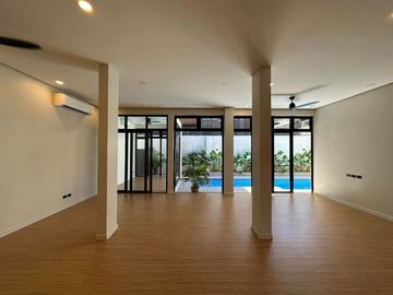 For Sale: Modern Bungalow House & Lot located at Ayala Alabang, Muntinlupa City