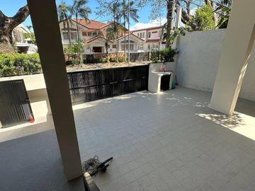 For Sale: Modern Bungalow House & Lot located at Ayala Alabang, Muntinlupa City