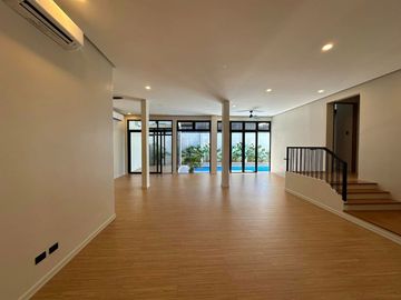 For Sale: Modern Bungalow House & Lot located at Ayala Alabang, Muntinlupa City