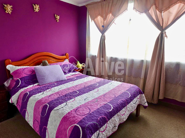 Casa de venta en Marianitas, sector Calderón