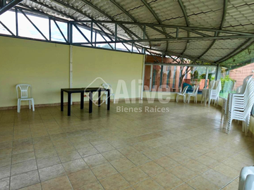 Casa de venta en Marianitas, sector Calderón