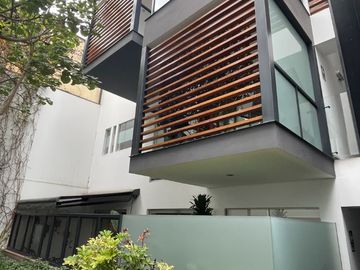 VENDO dpto impecable miraflores Diezcanseco 2dor $255,000