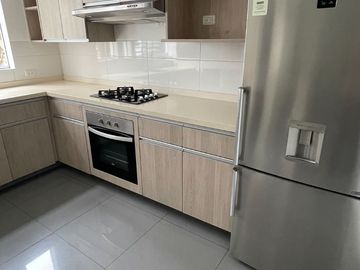 VENDO dpto impecable miraflores Diezcanseco 2dor $255,000