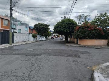 Casa de venta de 3 dormitorios en sector la Mariscal Quito Ecuador