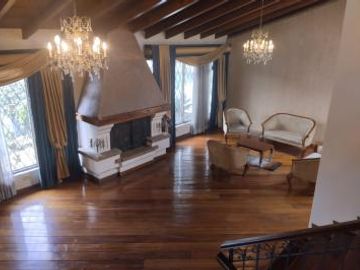 Casa de venta de 3 dormitorios en sector la Mariscal Quito Ecuador