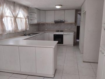 Casa de venta de 3 dormitorios en sector la Mariscal Quito Ecuador