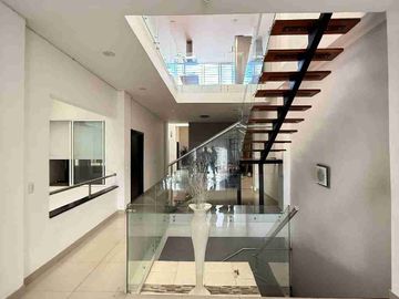 Venta de casa Multifamiliar en Tuluá Valle Urbanización Villa Campestre