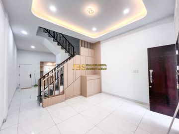 Dijual Townhouse Furnished Komplek Richmond Estate Jalan Rela - Pancing