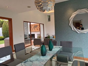 Casa en venta en Cumbayá – Sector El Cebollar