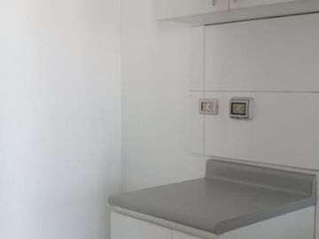 VENTA DE MINIDEPARTAMENTO A POCAS CUADRAS DE LAS MALVINAS EN LIMA