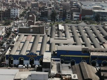 VENTA DE MINIDEPARTAMENTO A POCAS CUADRAS DE LAS MALVINAS EN LIMA