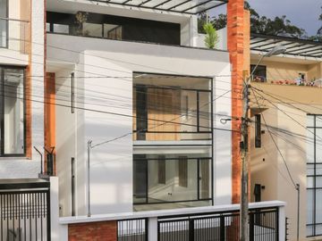 CASA EN VENTA EN AMABLE MARIA