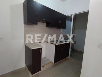 Departamento en  venta en planta baja, sobre Eje central, Aceptamos créditos Infonavit y bancarios