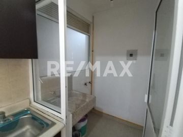 Departamento en  venta en planta baja, sobre Eje central, Aceptamos créditos Infonavit y bancarios