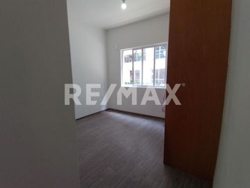Departamento en  venta en planta baja, sobre Eje central, Aceptamos créditos Infonavit y bancarios