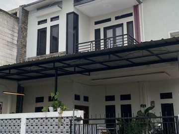 DIJUAL RUMAH LUX ESTETIC 3 LANTAI - FULL RENOV & SIAP HUNI Di Bojong Malaka Indah, Baleendah Bandung Jawa Barat