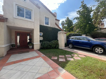 Preciosa Casa Las Bandadas 3d 3b, Ss, Piscina, No Perimetral