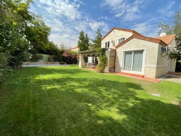 Preciosa Casa Las Bandadas 3d 3b, Ss, Piscina, No Perimetral
