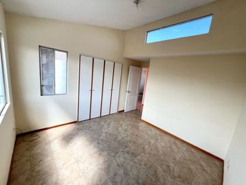 CASA EN VENTA CONOCOTO
