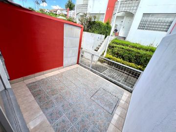 CASA EN VENTA CONOCOTO