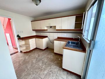 CASA EN VENTA CONOCOTO