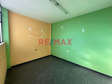 Se Vende Casa De 4 Pisos Cerca A Gamarra