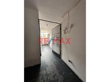 Se Vende Casa De 4 Pisos Cerca A Gamarra