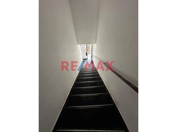 Se Vende Casa De 4 Pisos Cerca A Gamarra