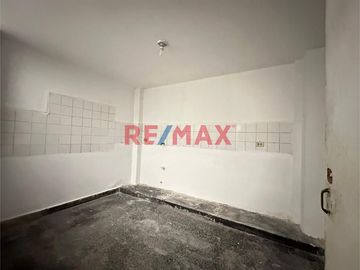 Se Vende Casa De 4 Pisos Cerca A Gamarra
