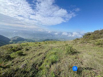 Terreno en venta en Malacatos de 14 hectáreas