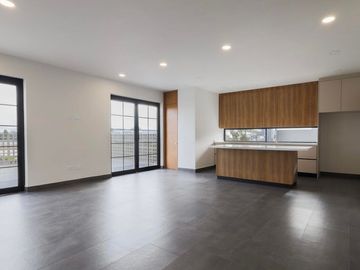 Casa NUEVA en VENTA con acabados residenciales de lujo en una ubicación privilegiada.