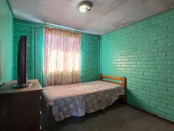 DEPARTAMENTO CON AMPLIO ESPACIO EN MAIPÚ
