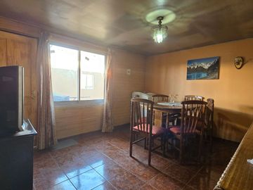 DEPARTAMENTO CON AMPLIO ESPACIO EN MAIPÚ