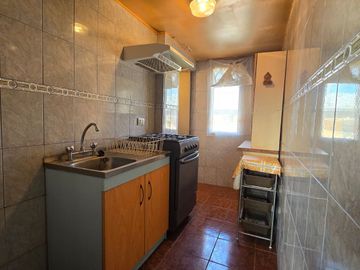 DEPARTAMENTO CON AMPLIO ESPACIO EN MAIPÚ