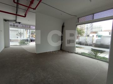 VENTA LOCAL COMERCIAL EN SANTA BEATRIZ