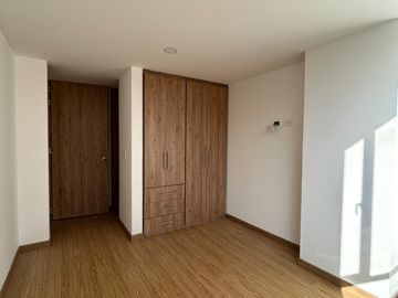 SE VENDE APARTAMENTO BARRIO CENTENARIO