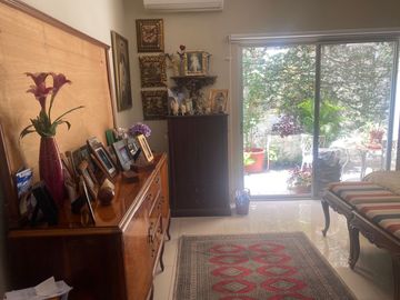 Departamento en venta en Urb. Singapur, Vía Samborondón