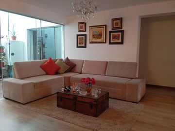 Lindo Dpto. 120 m² - 1º Piso en Cumbibira - Surco