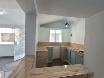 VENTA DE DEPARTAMENTO, 3 DORMITORIOS ALTURA CUADRA 6 DE LOS ALISOS URB. PREVI- NARANJAL LOS OLIVOS