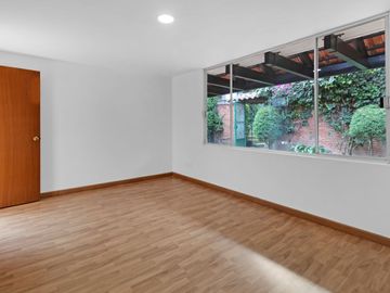 RENTA CASA Amplio uso de suelo Calz. Desierto de los Leones