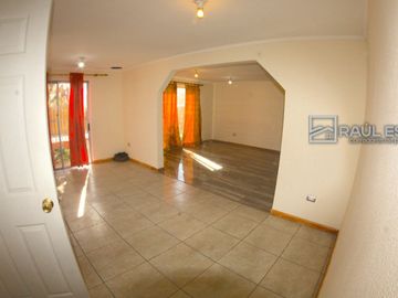 VENDEMOS Amplia Casa en la mejor Villa