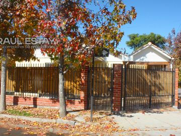 VENDEMOS Amplia Casa en la mejor Villa