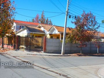 VENDEMOS Amplia Casa en la mejor Villa