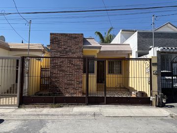 Casa en venta en Hacienda Santa Clara Monterrey NL