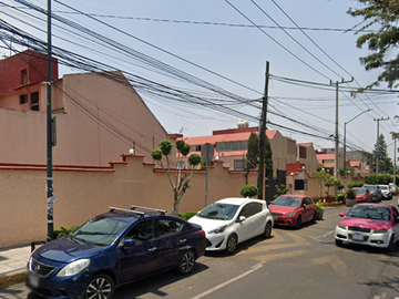 Casa Remate Cercano A Alameda del Sur En Calzada De Las Bombas