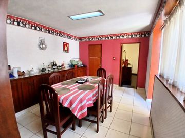 🏡 ¡TU HOGAR IDEAL EN SURCO! ESPACIOSA Y ACOGEDORA CASA EN RESIDENCIAL HIGUERETA